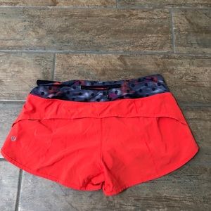 Lululemon speed up shorts size 4, red with print